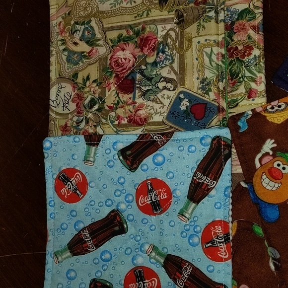 ❤️ HOT Table Pads, Masks, Mardi Gras FREE Gift!! - Picture 16 of 17